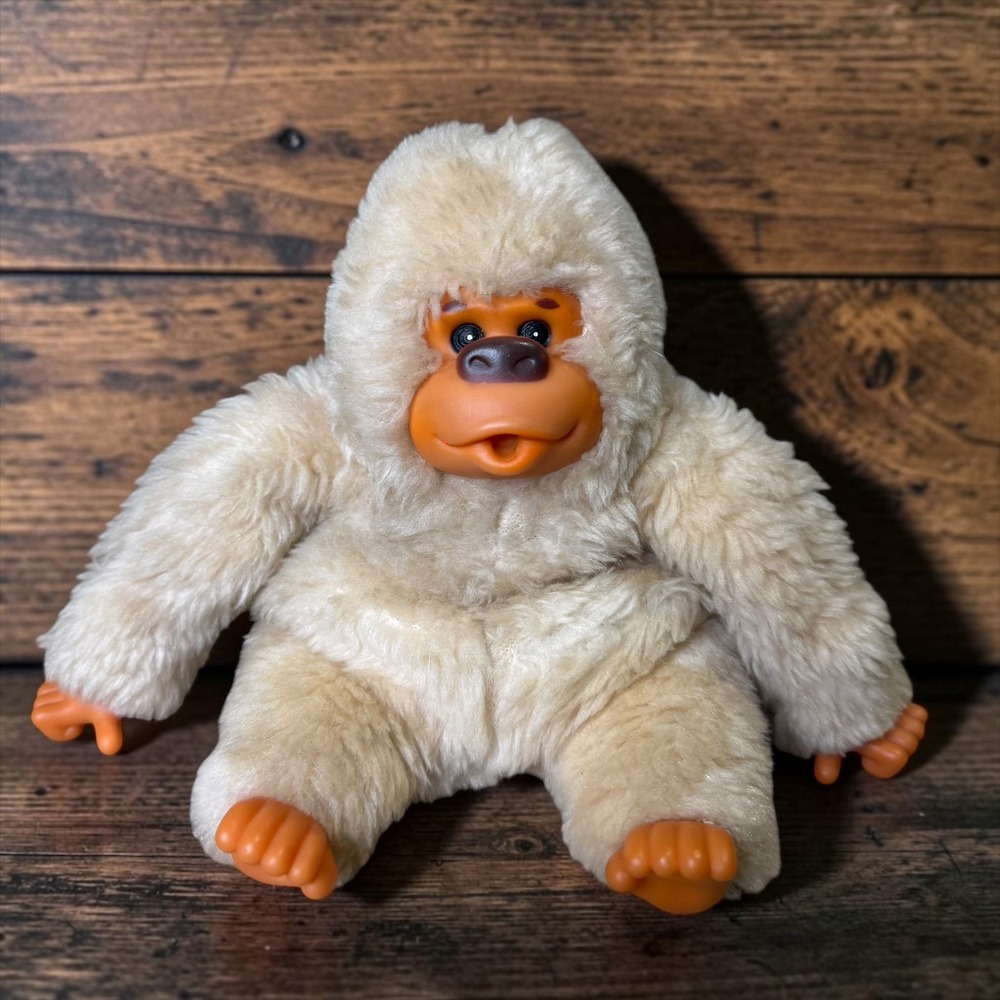 Vintage 1977 Russ Berrie Gonga Gorilla Plush 6"  595 Thumb Sucking